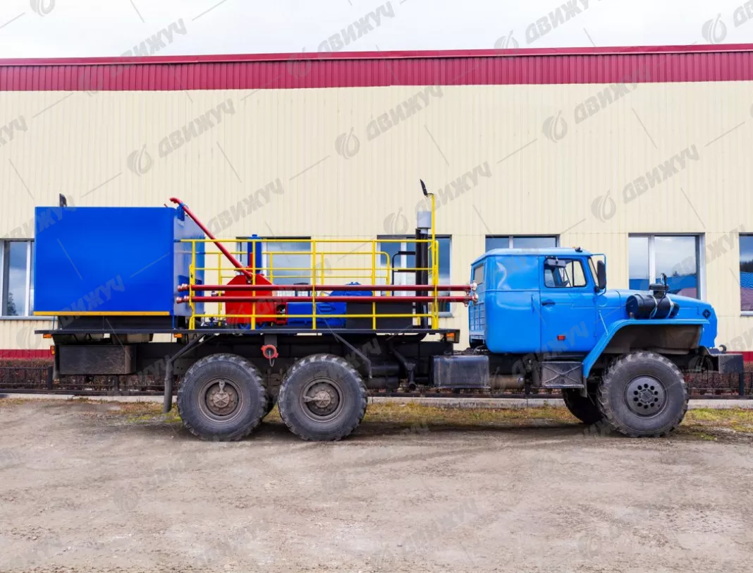 Цементировочный агрегат ЦА-320 на шасси Урал 4320-72 без ВПБ