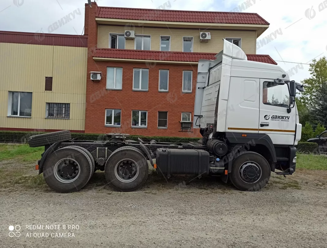 Седельный тягач МАЗ 6430C9-520-010