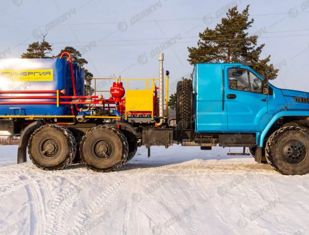 Цементировочный агрегат СИН35 на шасси Урал Next 4320-72 (со спальным местом) без ВПБ
