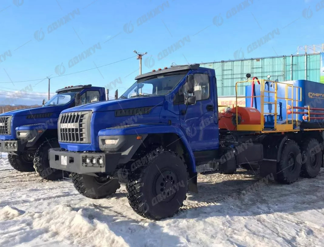 Цементировочный агрегат СИН35 на шасси Урал Next 4320-74 с ВПБ