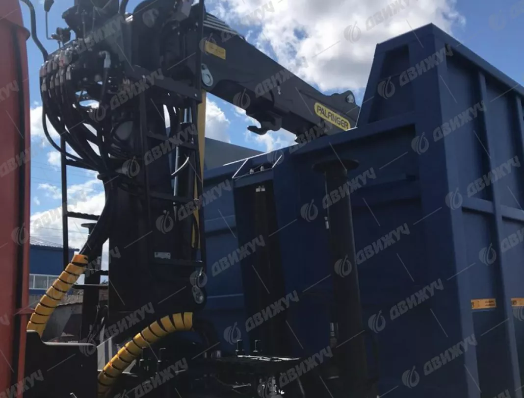 Ломовоз КАМАЗ 65115-50 с манипулятором ГМУ VM10L74