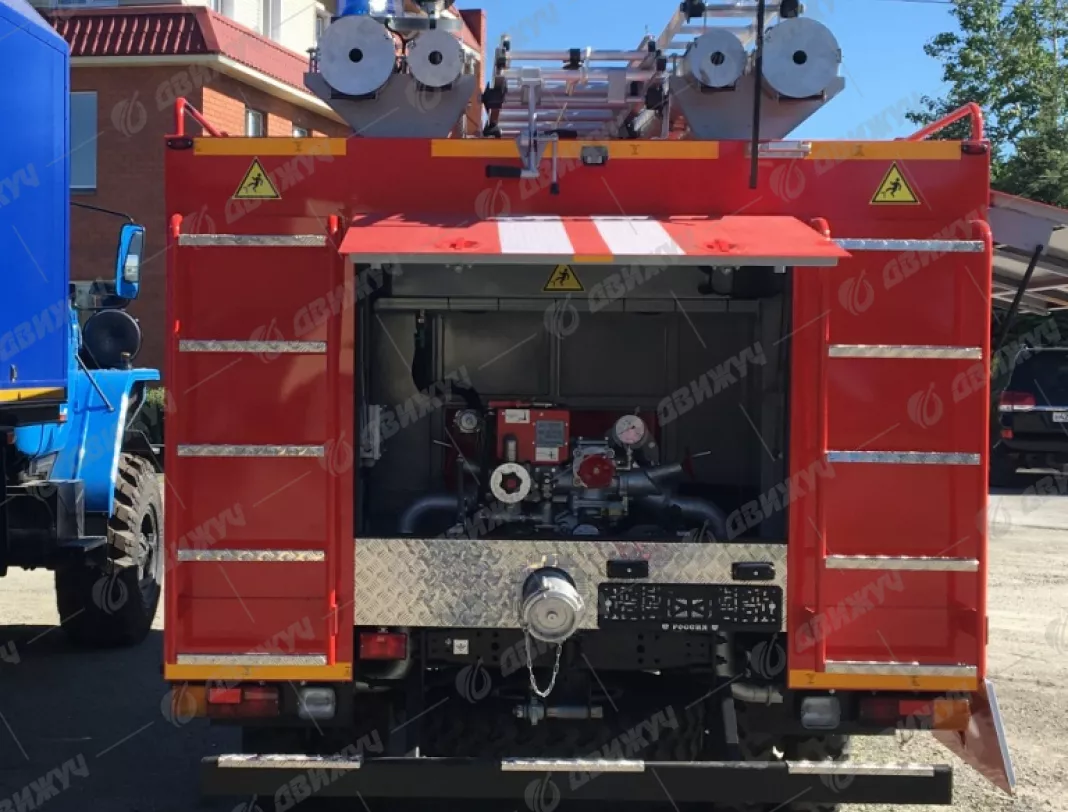 Автоцистерна пожарная АЦ-2,6-40 (33086) на базовом шасси ГАЗ-33086