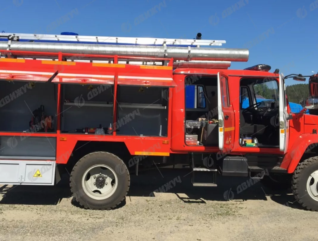 Автоцистерна пожарная АЦ-2,6-40 (33086) на базовом шасси ГАЗ-33086