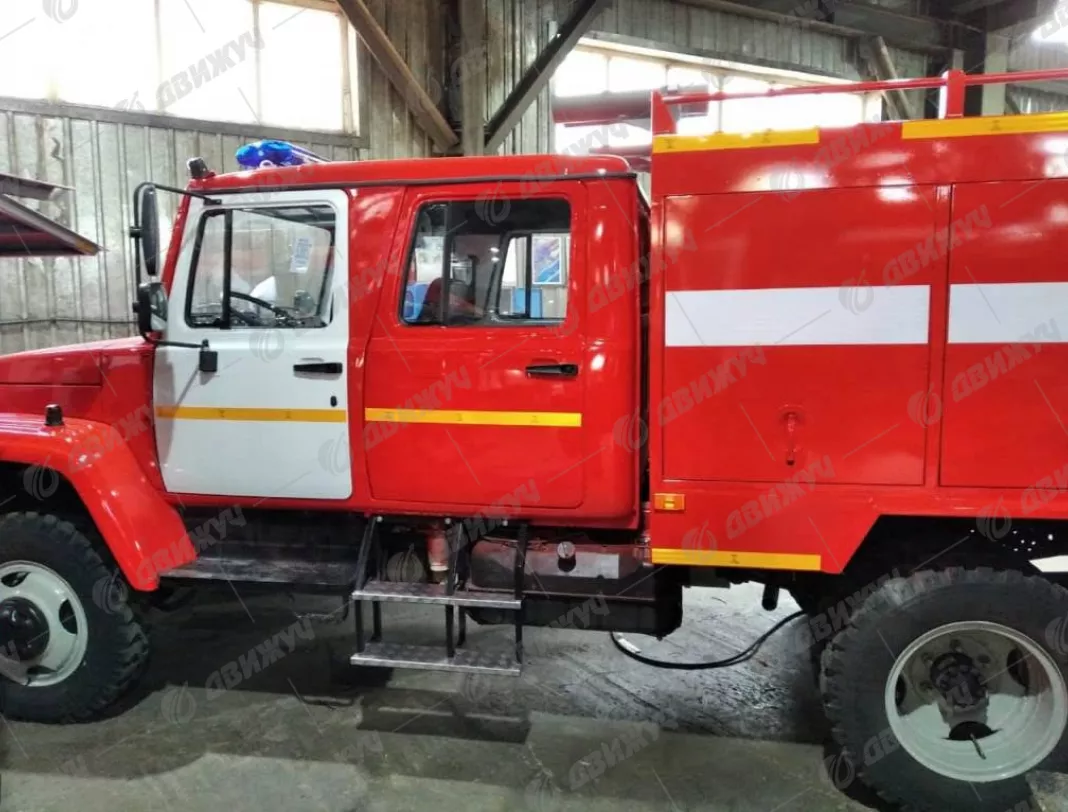 Автоцистерна пожарная АЦ-2,6-40 (33086) на базовом шасси ГАЗ-33086