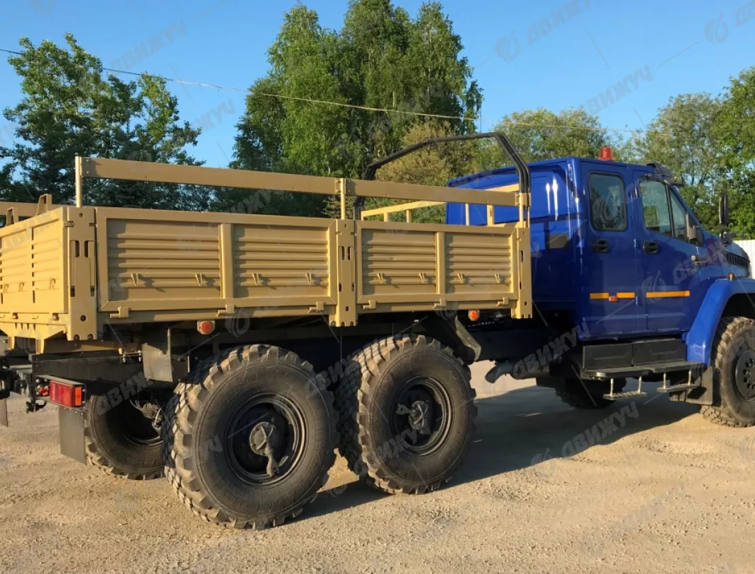 Бортовой Урал Next 4320-72 (двухкабинка)