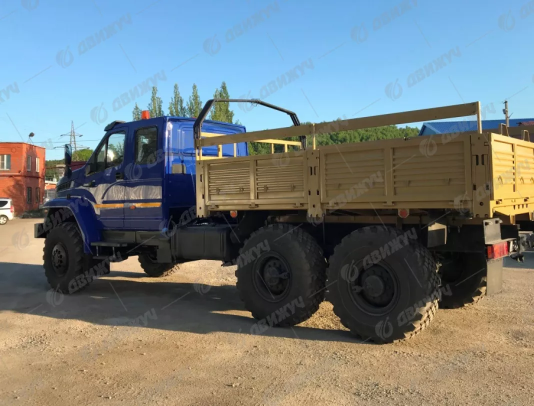 Бортовой Урал Next 4320-72 (двухкабинка)