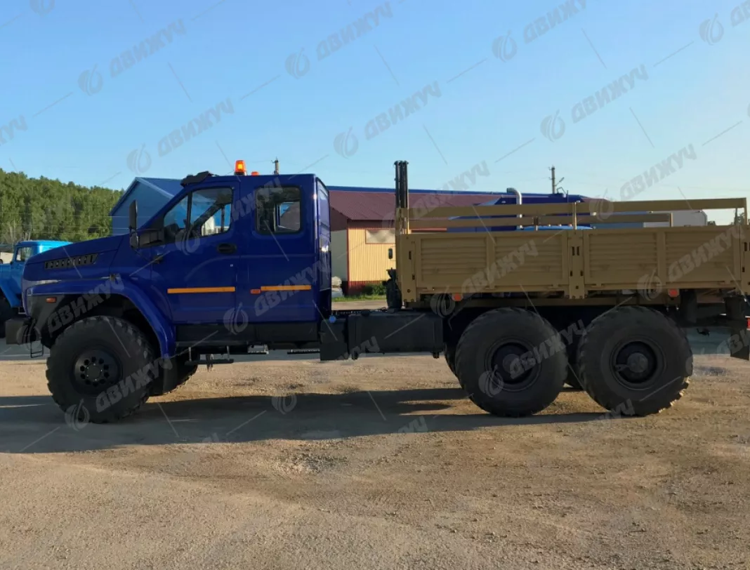 Бортовой Урал Next 4320-72 (двухкабинка)