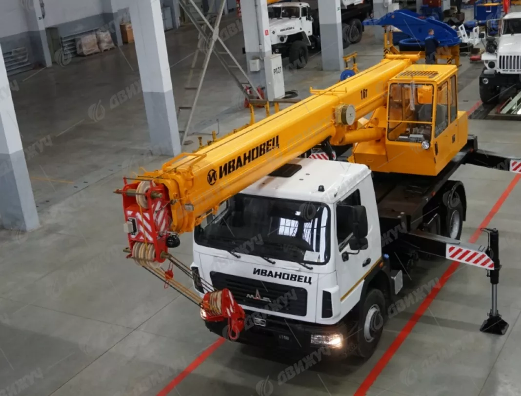 Автокран Ивановец  35715 на шасси МАЗ-5340С2