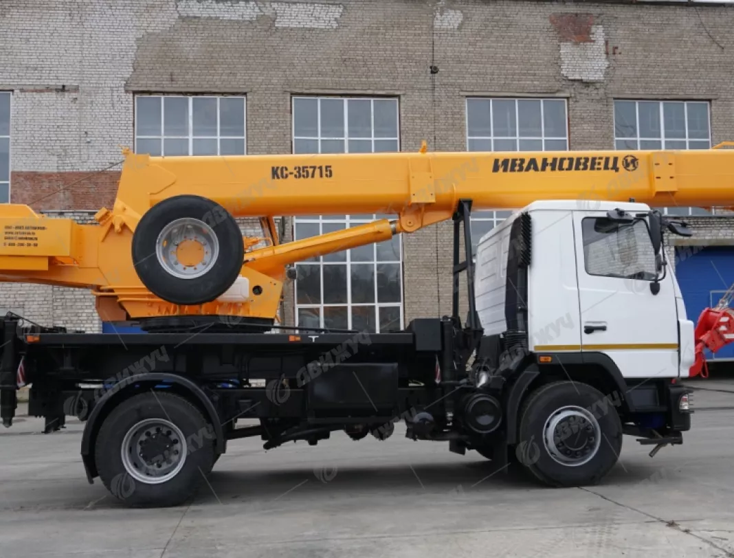 Автокран Ивановец  35715 на шасси МАЗ-5340С2