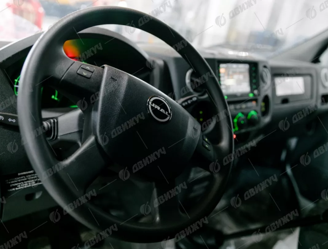 АВТОКРАН ИВАНОВЕЦ КС-45717-2М на шасси УРАЛ-4320 Next (стрела 24 м)