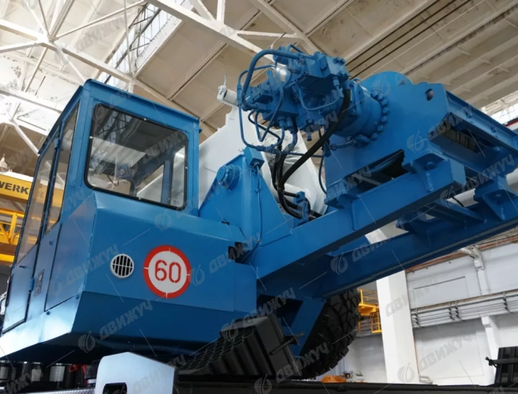 АВТОКРАН ИВАНОВЕЦ КС-45717К-3-58 на шасси KAMAЗ 43118