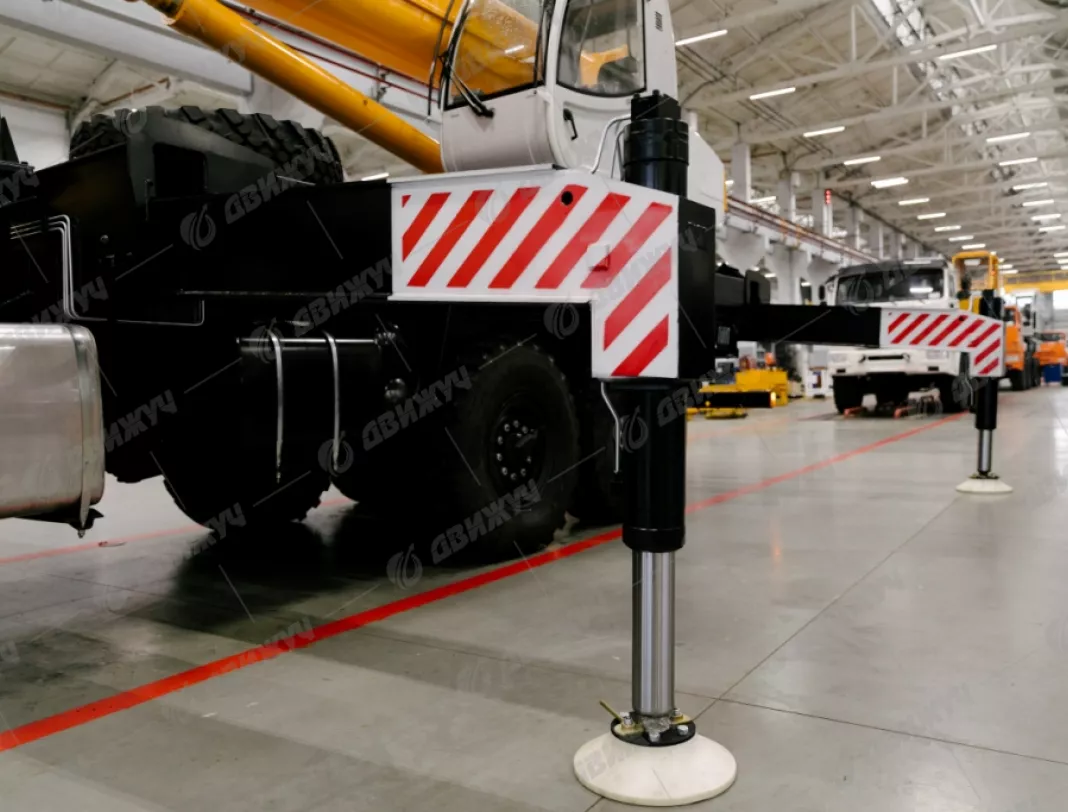 АВТОКРАН ИВАНОВЕЦ КС-45717К-3М на шасси KAMAЗ 43118 (стрела 22 м)