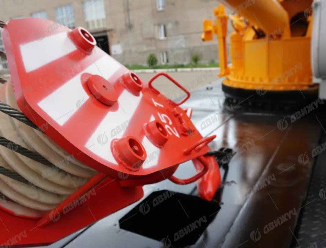 АВТОКРАН ИВАНОВЕЦ КС-45717К-3Р Аir на шасси KAMAЗ 43118