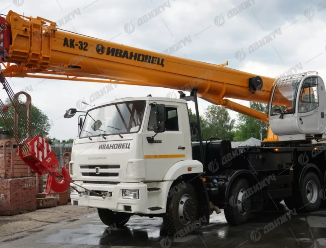АВТОКРАН ИВАНОВЕЦ КС-55717К-1 на шасси КАМАЗ-6540