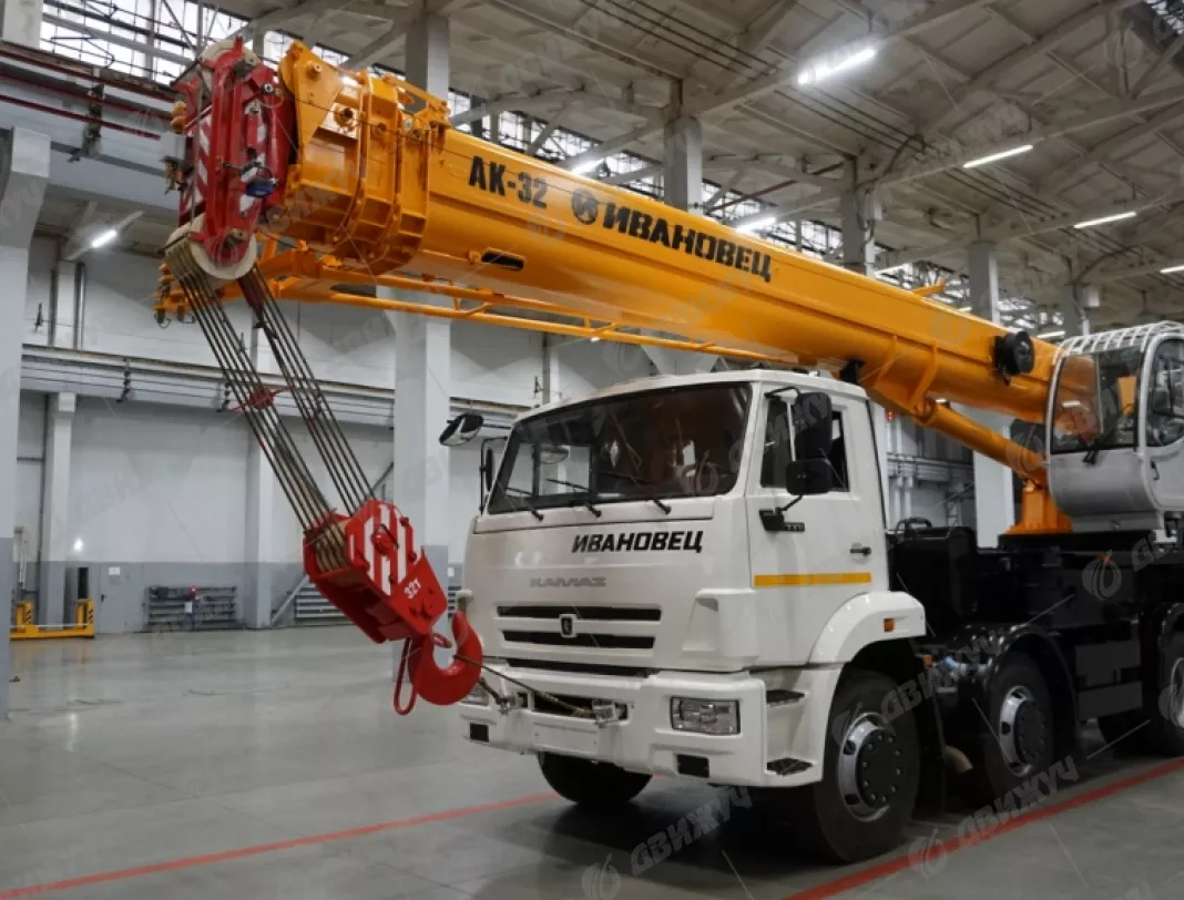 АВТОКРАН ИВАНОВЕЦ КС-55717К-1 на шасси КАМАЗ-6540