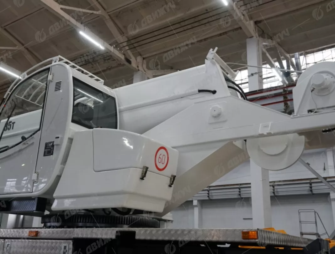 АВТОКРАН ИВАНОВЕЦ КС-55735-7 на шасси КАМАЗ-63501