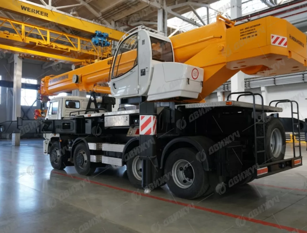 АВТОКРАН ИВАНОВЕЦ КС-65740-6 на шасси КАМАЗ-6540