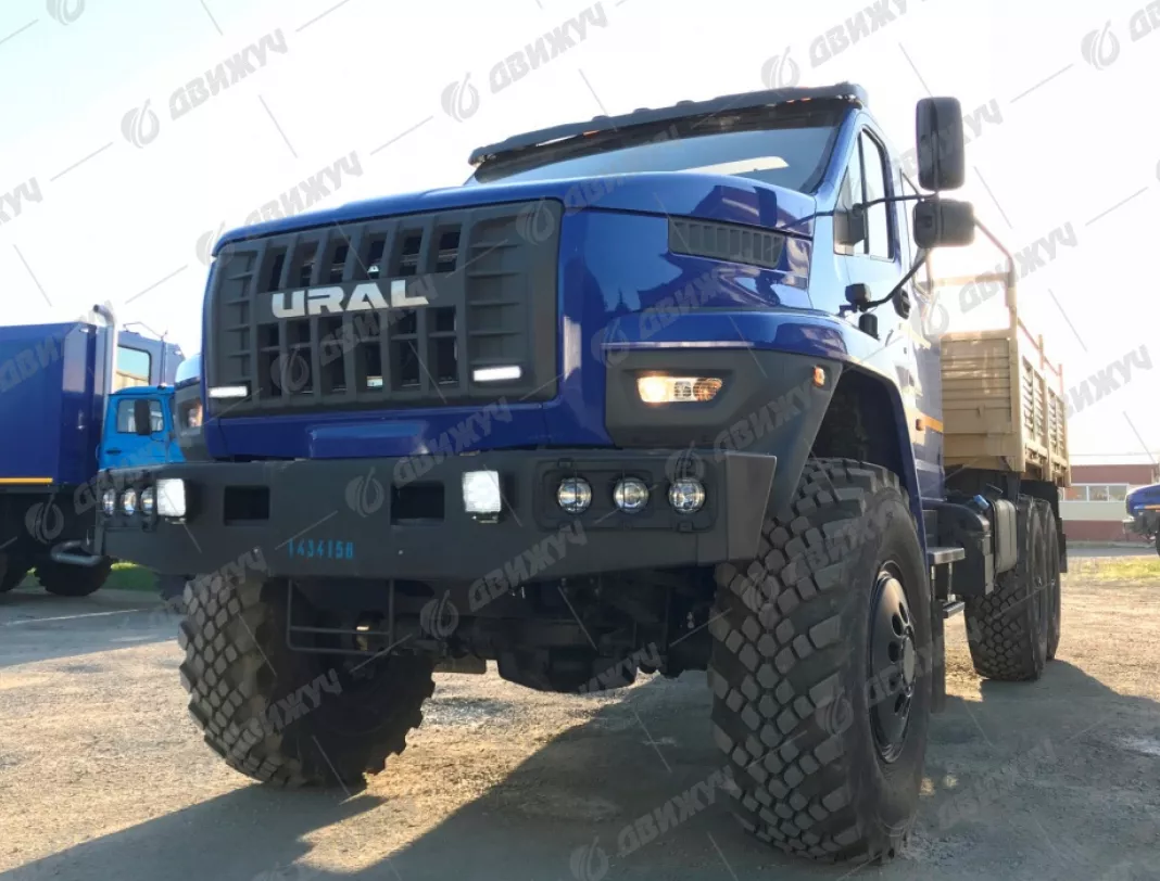 Бортовой Урал Next 4320-72Е5 (двухкабинка)