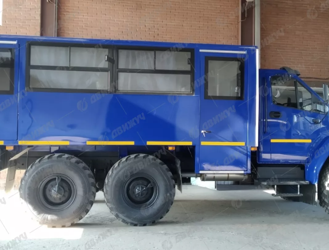 Вахтовый автобус Урал НЕКСТ 32551-5013-71Е5 (20 мест)