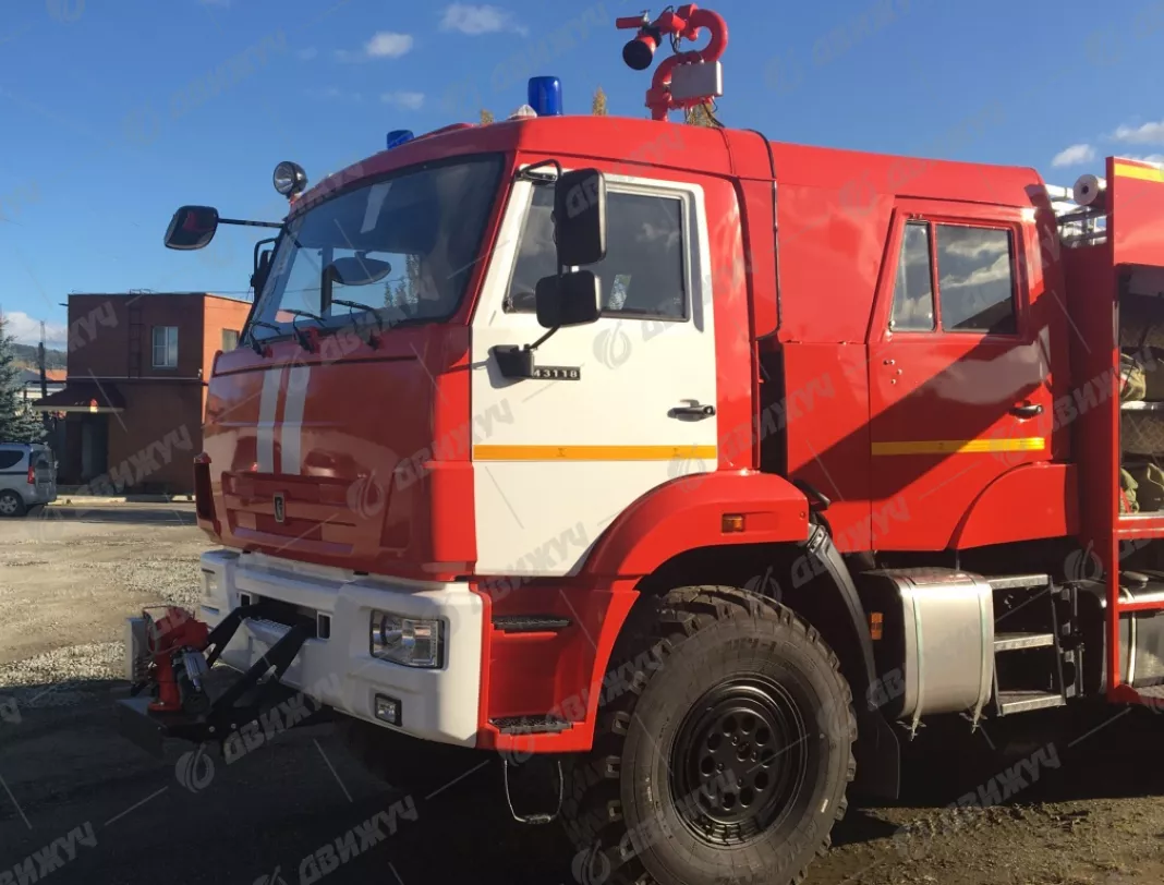 Аэродромный пожарный автомобиль АА-8,0-60 на базе КАМАЗ 43118 
