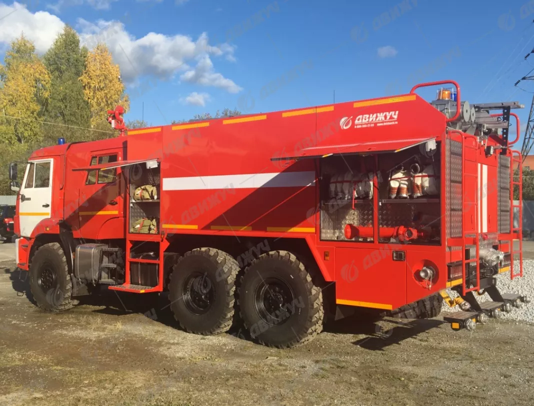 Аэродромный пожарный автомобиль АА-8,0-60 на базе КАМАЗ 43118 