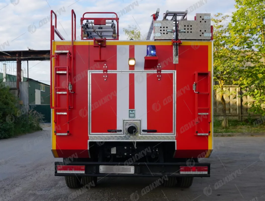 Автоцистерна пожарная АЦ-5,0-40(43253)