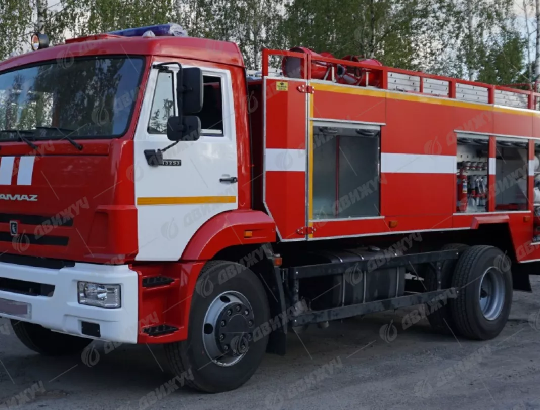 Автоцистерна пожарная АЦ-5,0-40(43253)