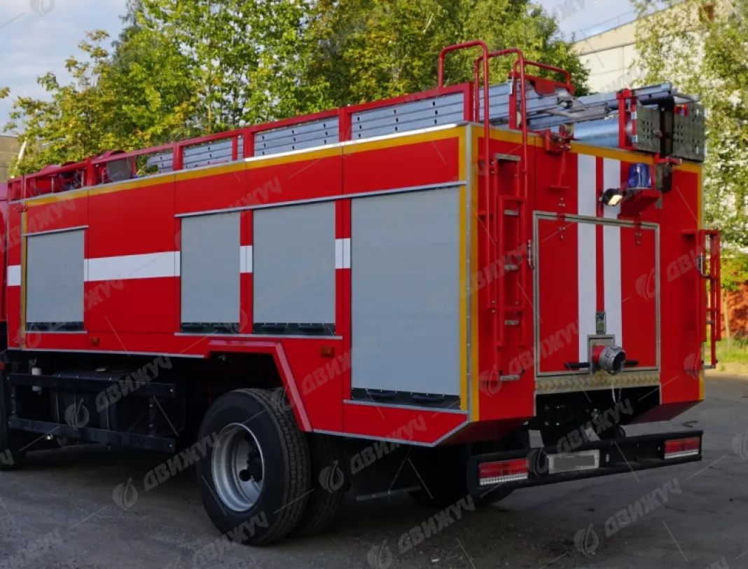 Автоцистерна пожарная АЦ-5,0-40(43253)