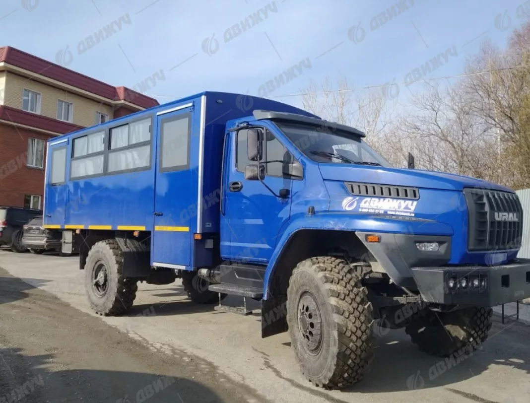 Вахтовый автобус Урал Next 32552-5013-71