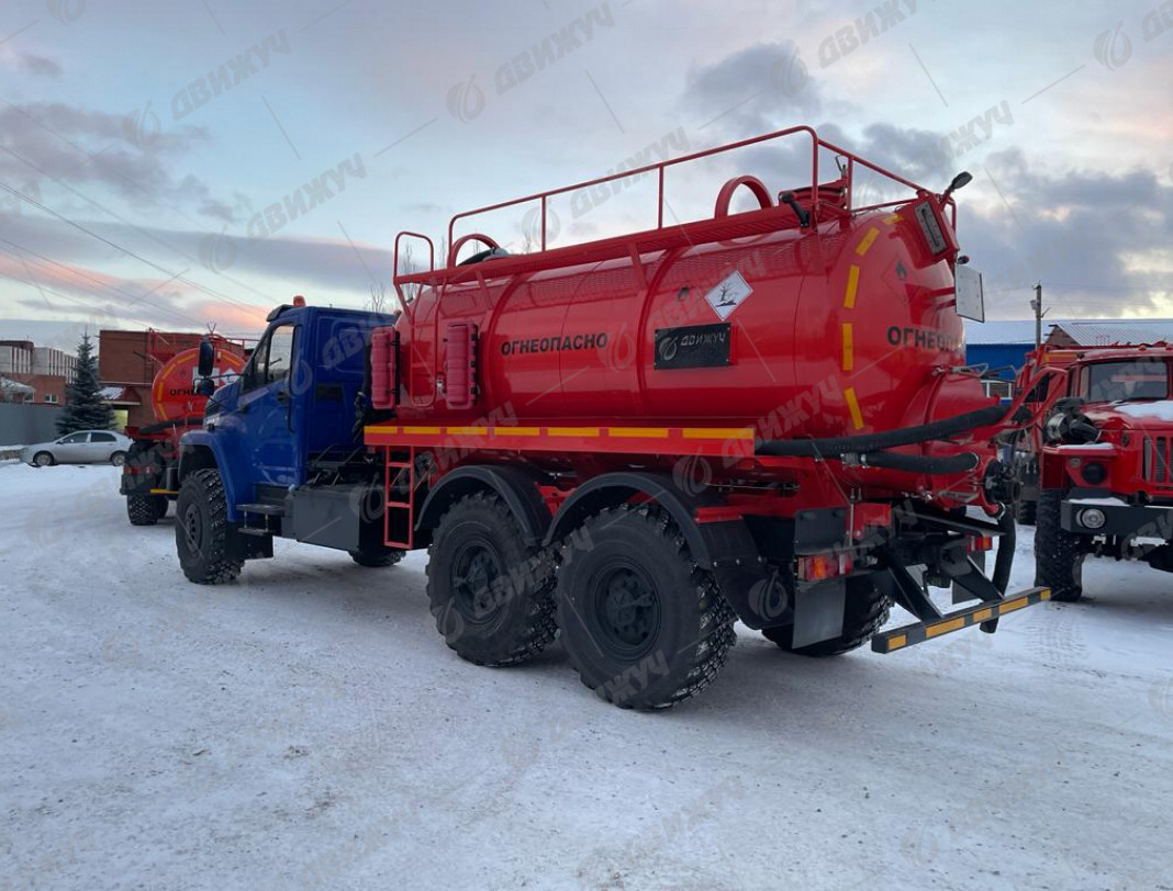 АКН-10 на шасси Урал NEXT 4320-74Е5 (насос КО-505)