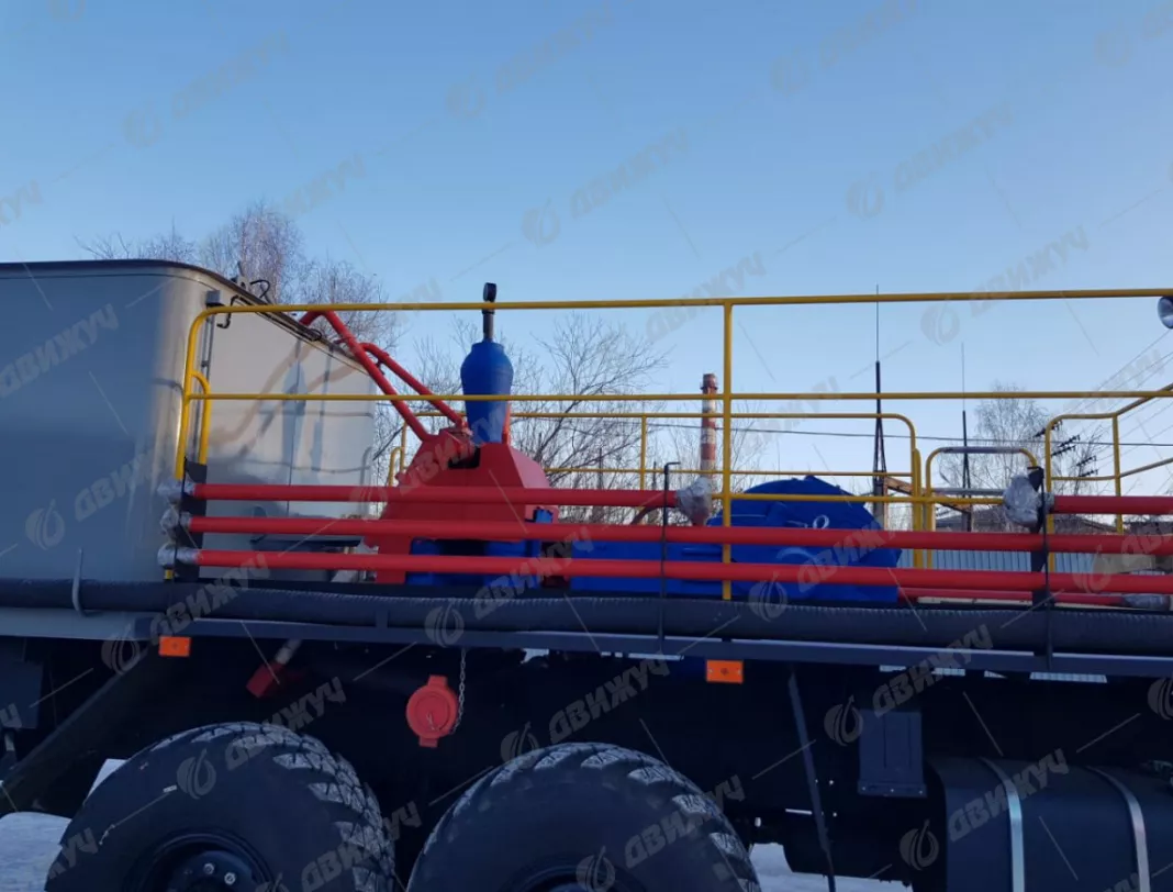 Цементировочный агрегат ЦА-32 на шасси КАМАЗ 43118-50