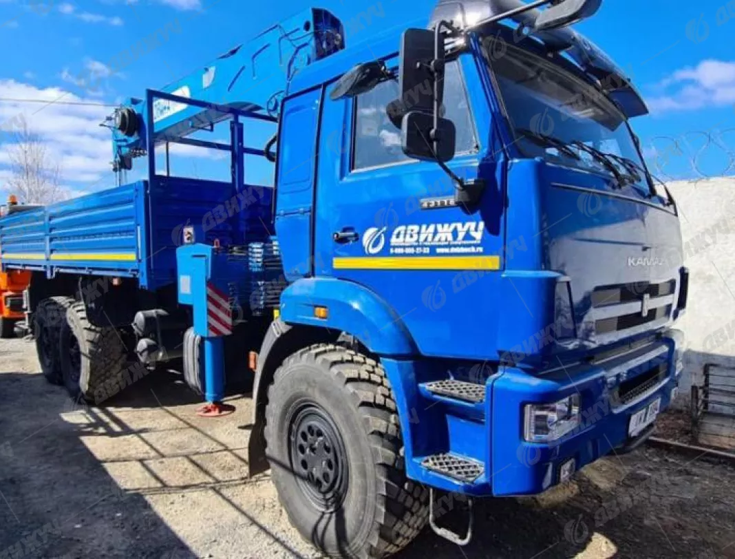 Бортовой КАМАЗ 43118 с КМУ Двина 6500.19