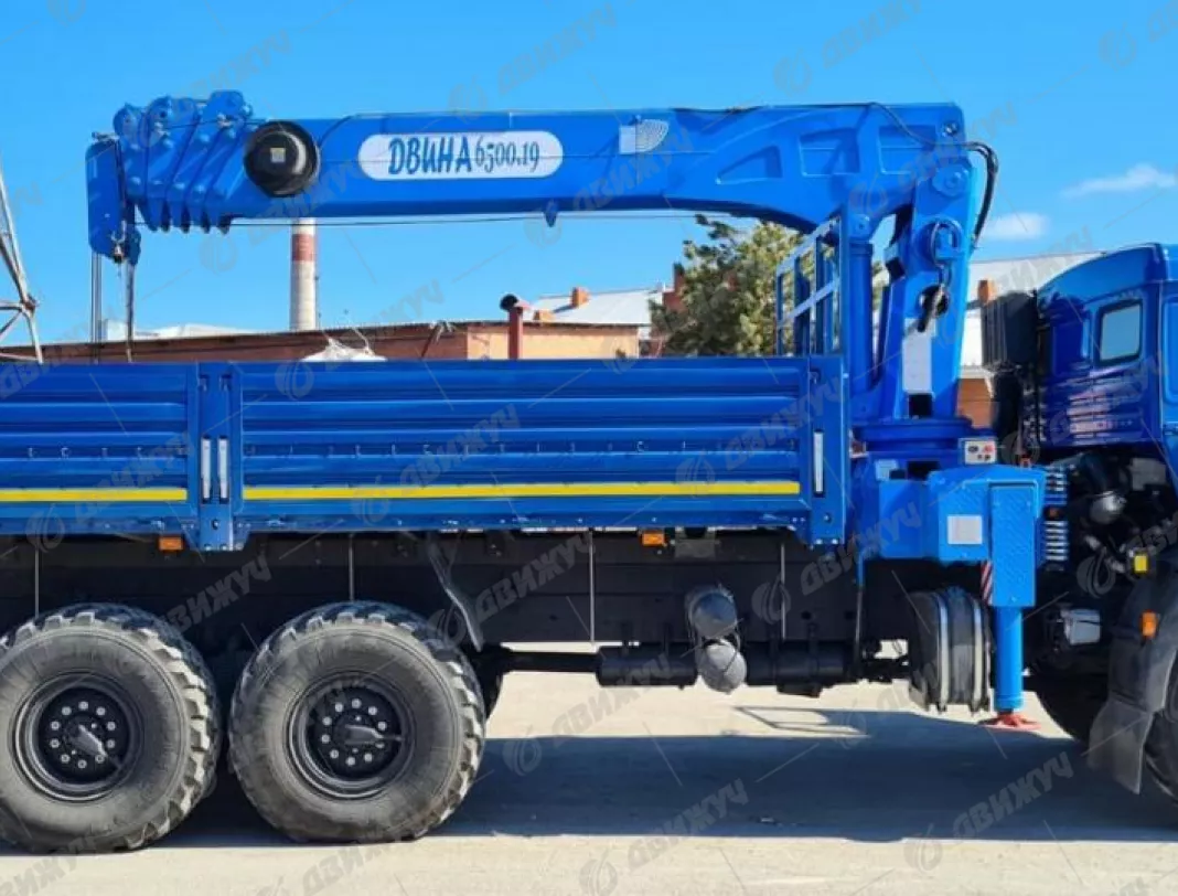 Бортовой КАМАЗ 43118 с КМУ Двина 6500.19