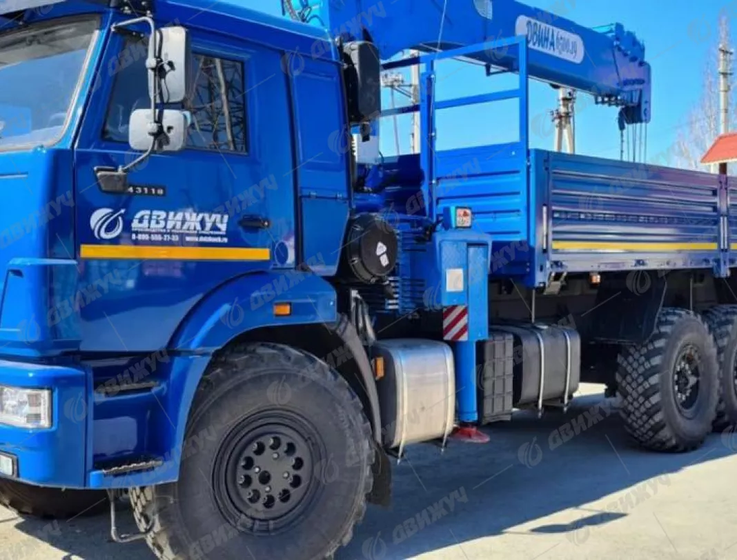 Бортовой КАМАЗ 43118 с КМУ Двина 6500.19