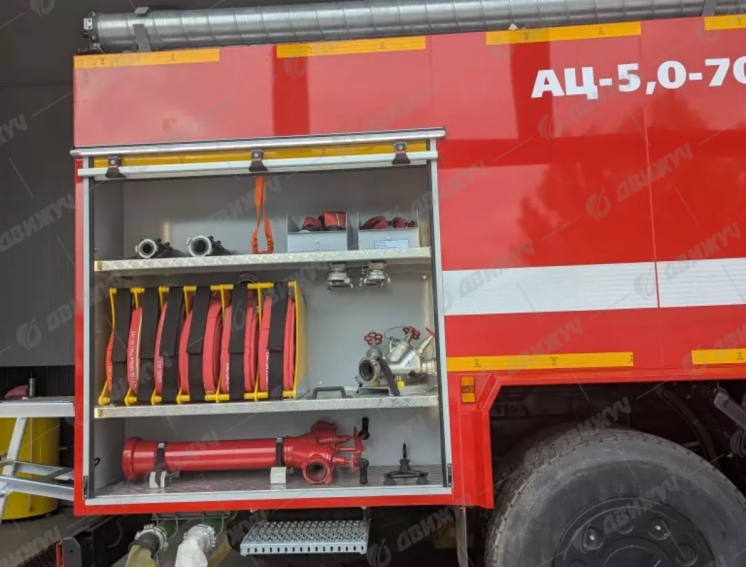 Автоцистерна пожарная АЦ-5,0-70 на шасси Камаз 53605