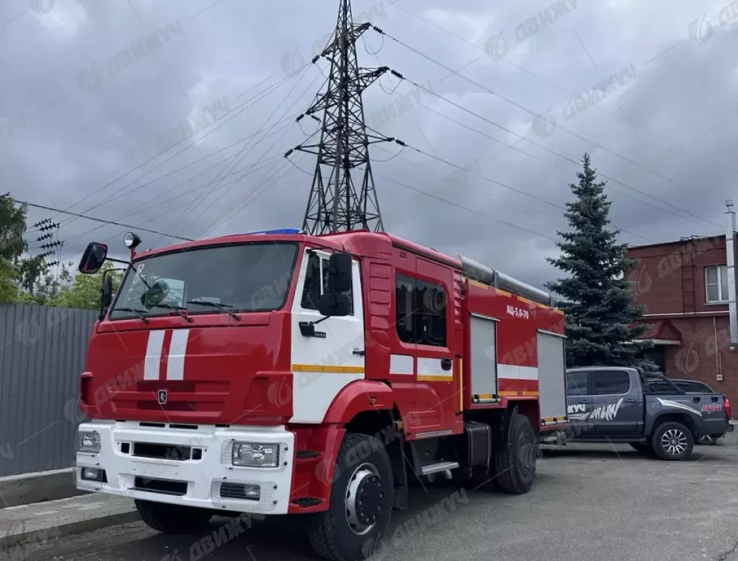 Автоцистерна пожарная АЦ-5,0-70 на шасси Камаз 53605