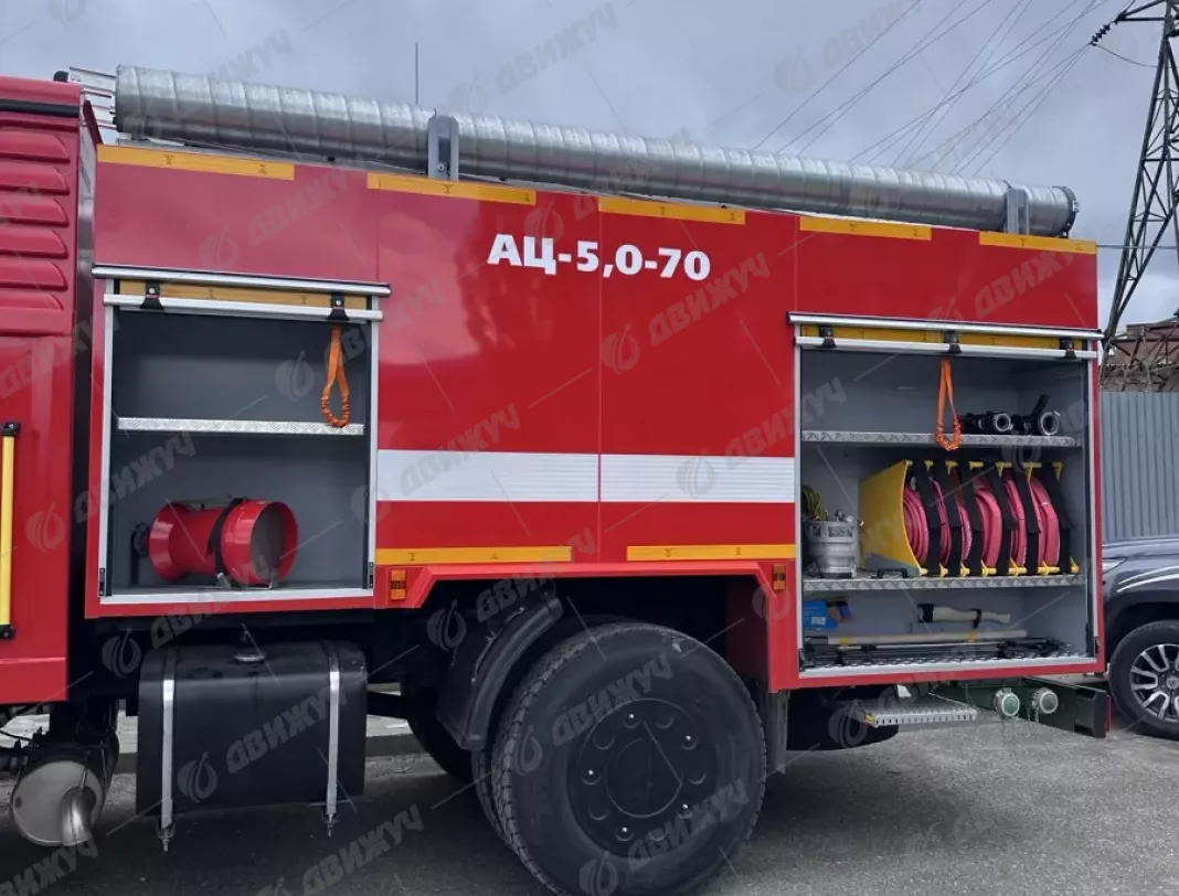 Автоцистерна пожарная АЦ-5,0-70 на шасси Камаз 53605