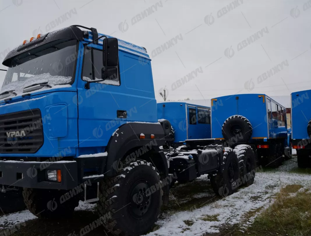  Седельный тягач Урал 44202-3511-82