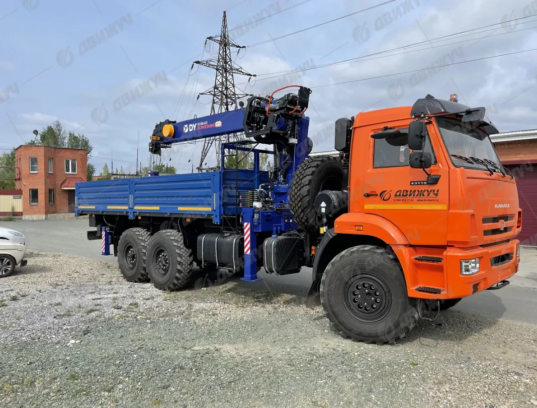 Бортовой автомобиль КАМАЗ-43118-50 с КМУ Dong YANG 1956 (тросовый)