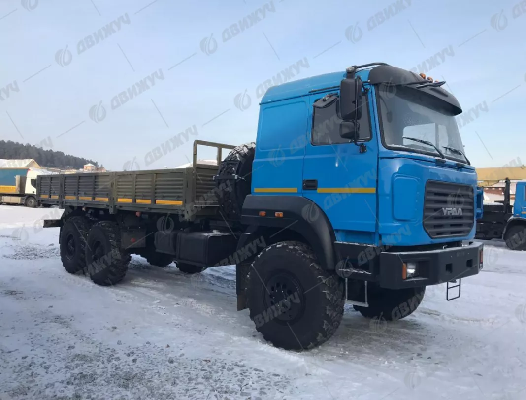 Бортовой автомобиль Урал бескапотный 4320-3971-80Е5