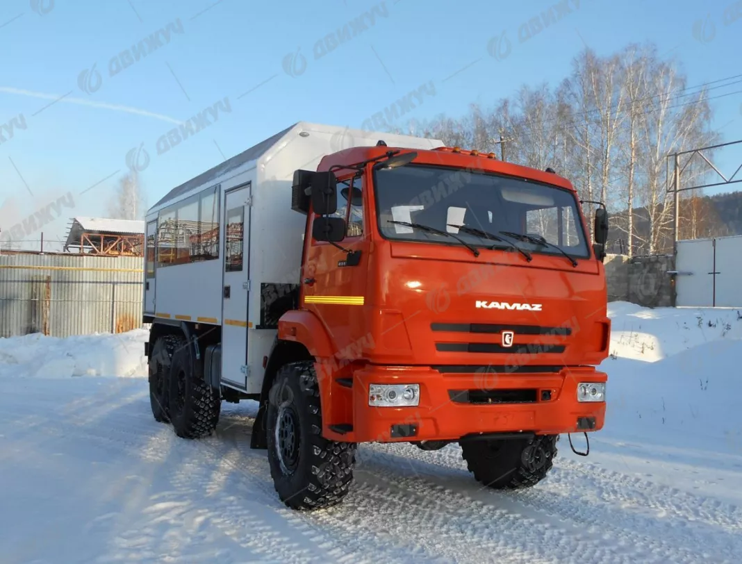Вахтовый автобус КамАЗ