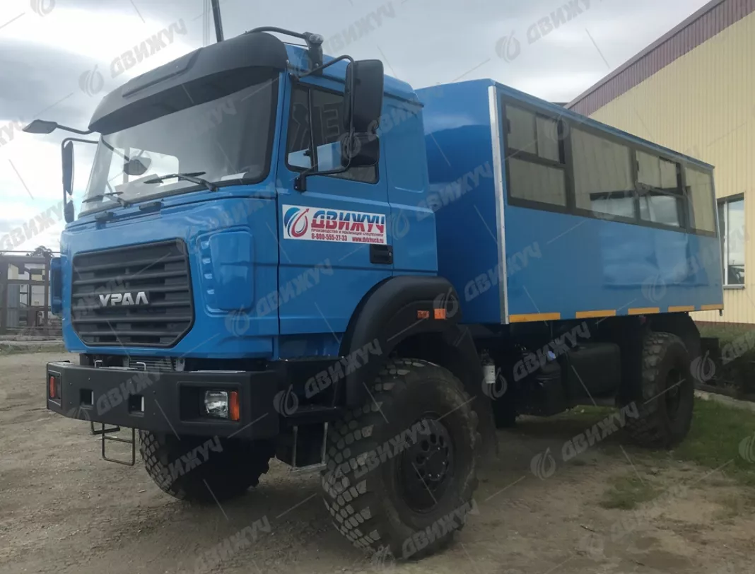 Вахтовый автобус Урал 32552-3013-79Е5 