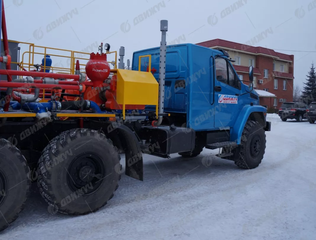 Цементировочный агрегат СИН35 на шасси Урал Next 4320-72 без ВПБ