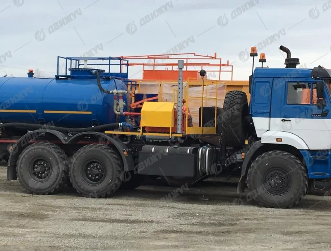 Агрегат кислотной обработки скважин СИН-32 КАМАЗ-43118-50 (КПП 154, 32 МПа, диаметр плунжера 125)