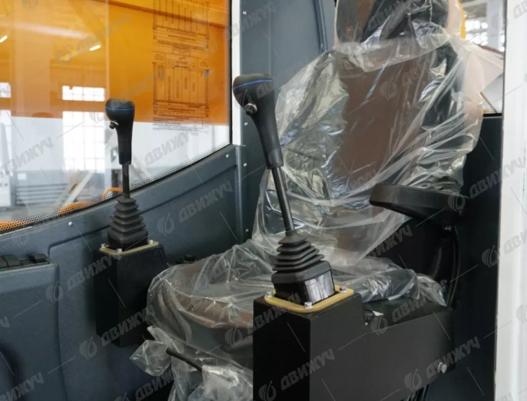 Автокран Ивановец КС-45717-1Р на шасси УРАЛ-4320