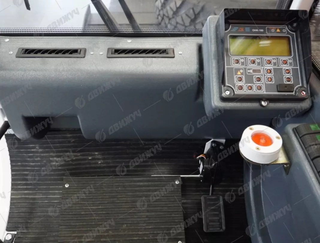 Автокран Ивановец КС-45717-1Р на шасси УРАЛ-4320
