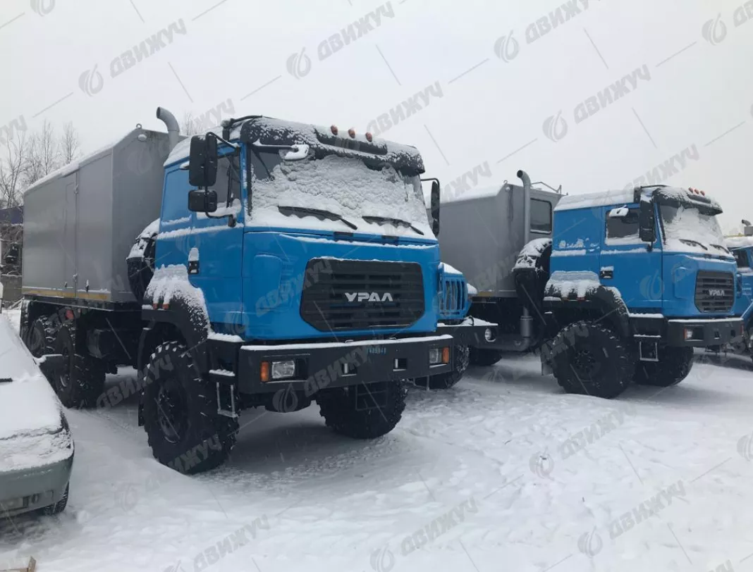 ППУА-1600/100 на шасси Урал 5557-4512-80Е5 (насос 1,1 ПТ)
