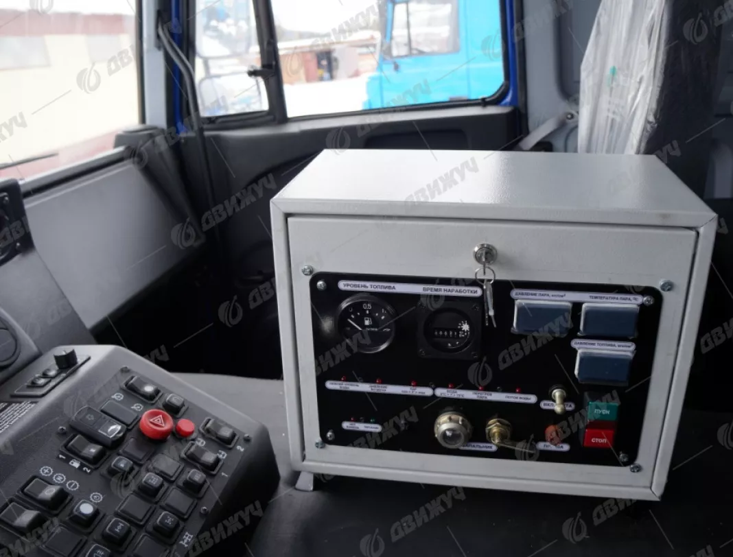 ППУА-1600/100 на шасси Урал 5557-4512-80Е5 (насос 1,1 ПТ)