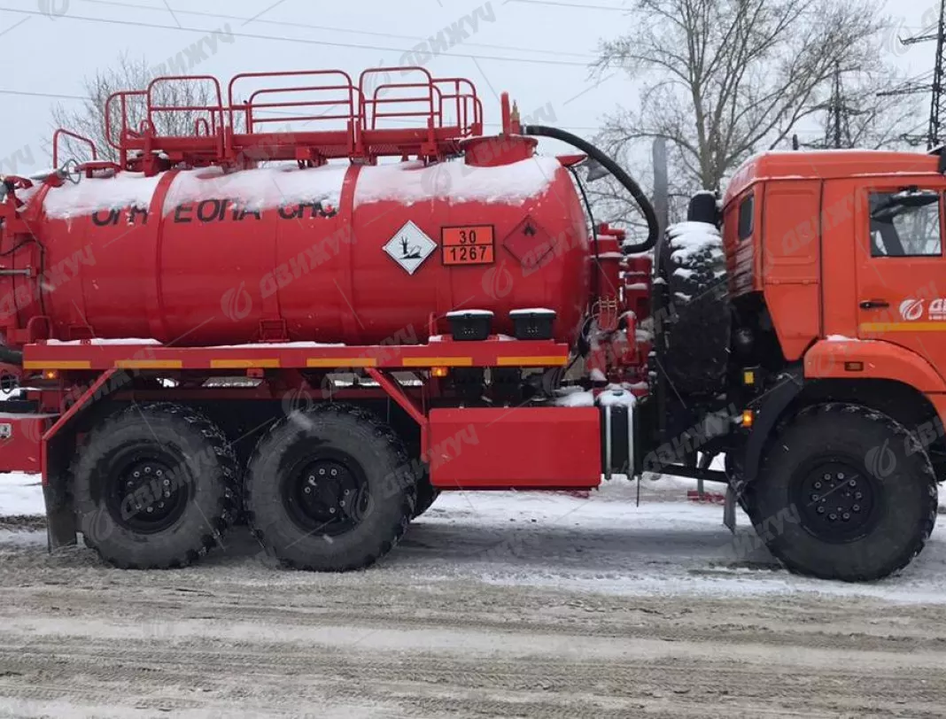 АКН-10 на шасси КАМАЗ 43118-50 (насос КО 505)