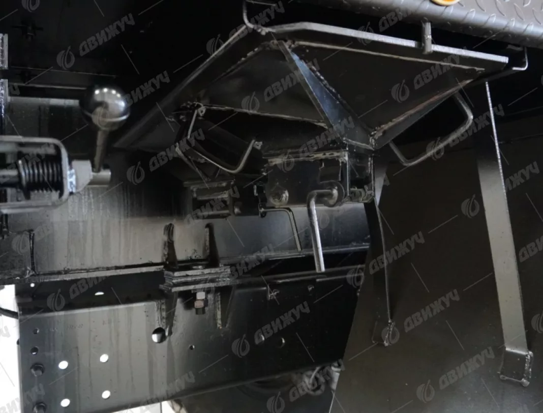 Автокран Ивановец КС-45717-1 на шасси УРАЛ-4320
